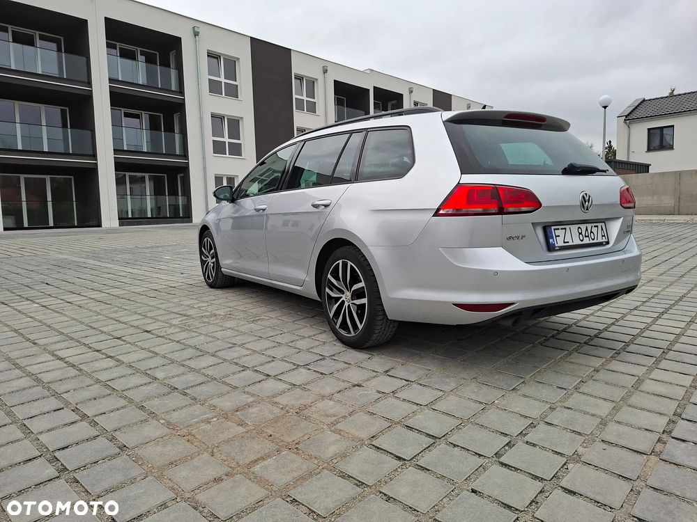 Volkswagen Golf 1.6 TDI BlueMotion Technology Comfortline - 8