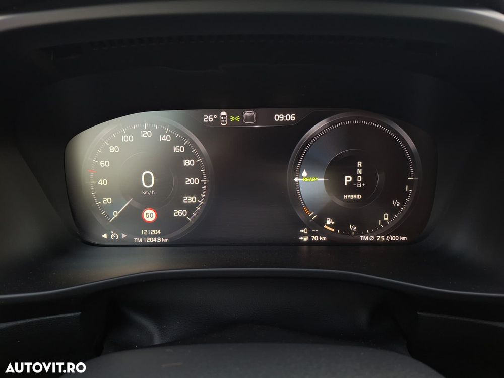 Volvo XC 40 T4 Recharge DKG Essential - 11
