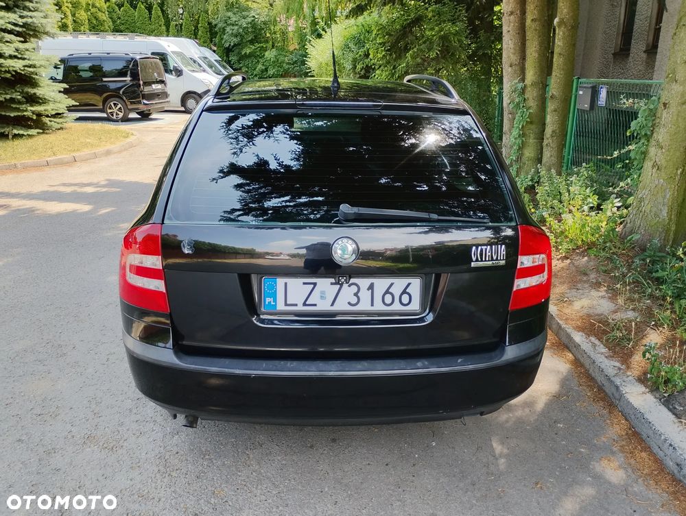 Skoda Octavia 1.6 Classic - 4