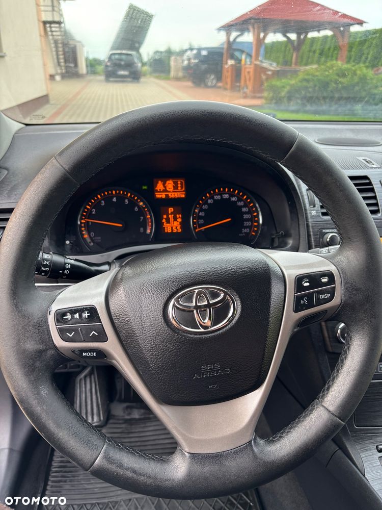 Toyota Avensis 1.8 Luna MS - 22