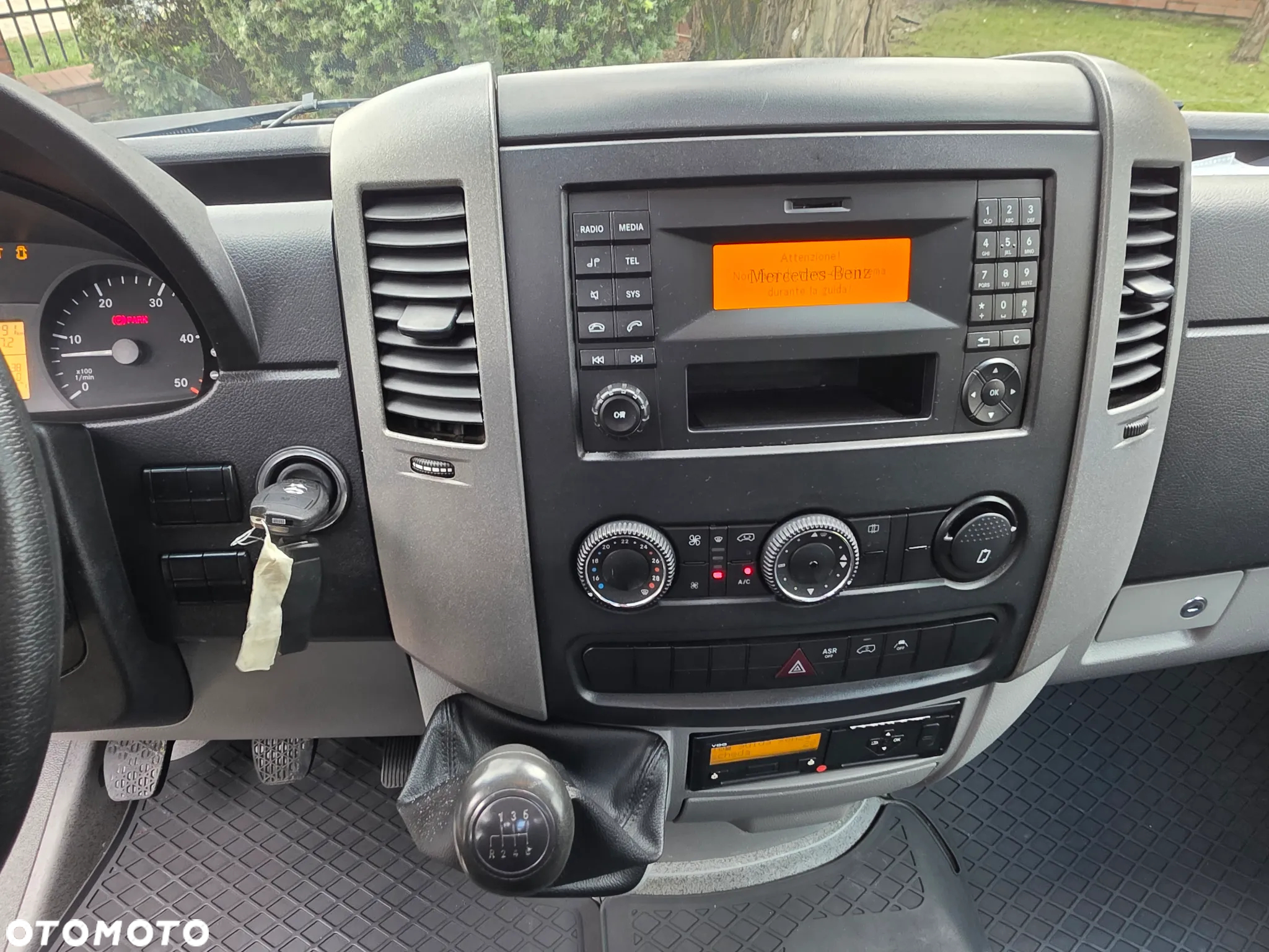 Mercedes-Benz Sprinter 519 CDI Skrzynia 4.30 M + HDS 1.8 Tony ! Klima ! 3.0 CDI  * 190 Km ! - 36