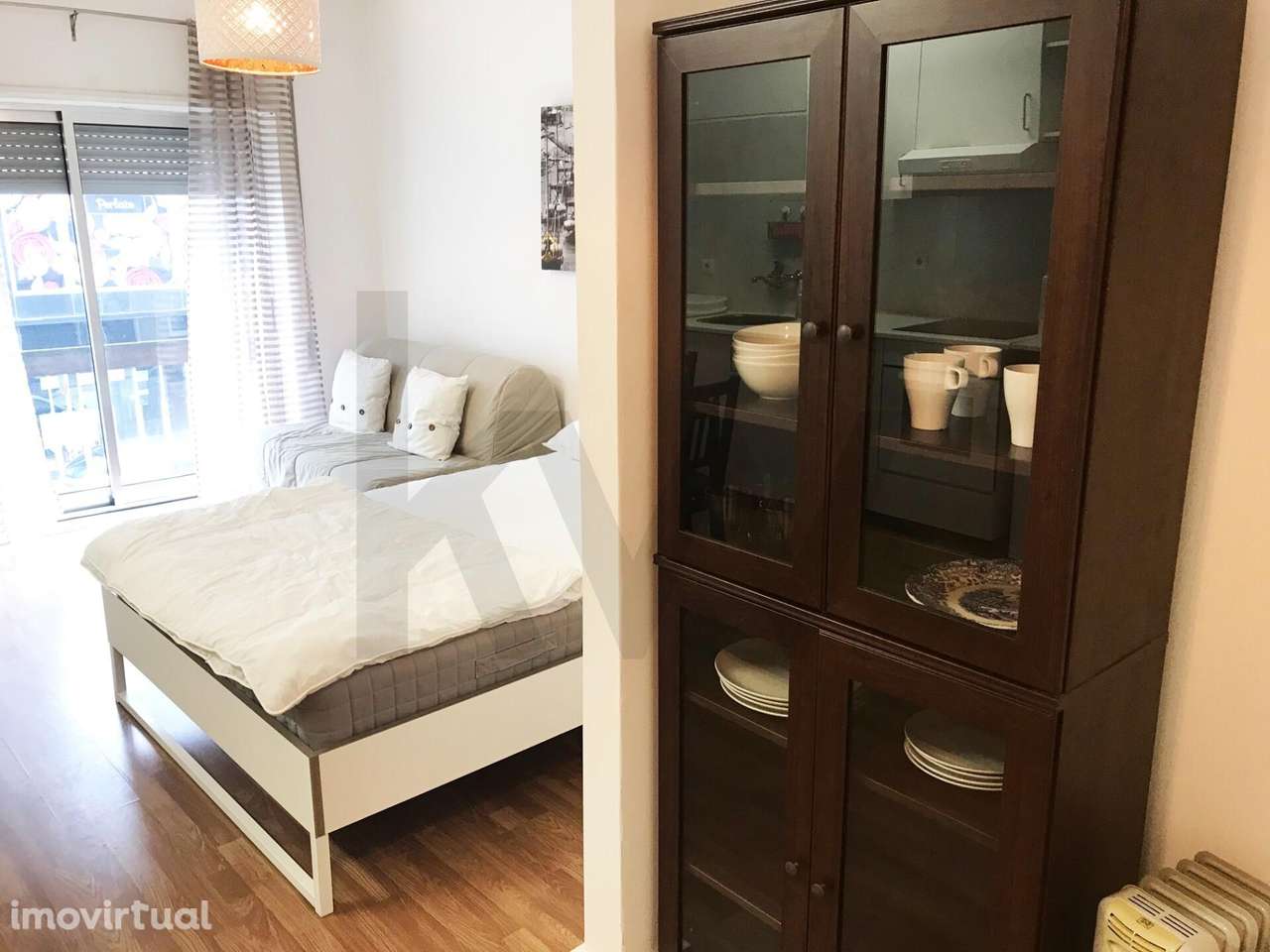 Apartamento T2 transformado em 2 estúdios no centro do Porto Excelente - Grande imagem: 2/34