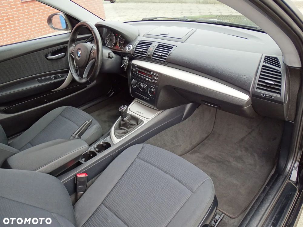 BMW Seria 1 - 19