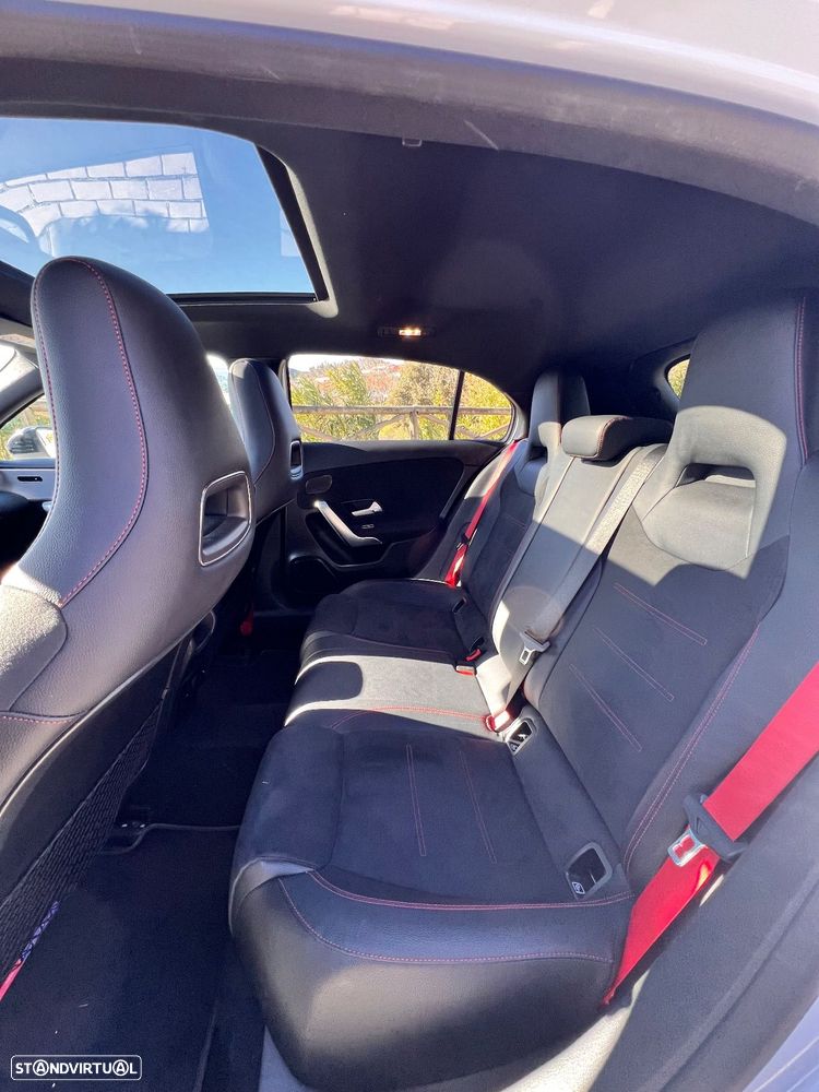 Mercedes-Benz A 35 AMG 4Matic Speedshift DCT 7G - 10