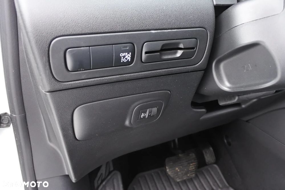 Citroën C3 Aircross BlueHDI 120 Stop & Start EAT6 SHINE - 23