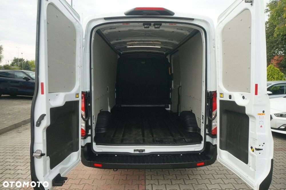 Ford Transit - 23