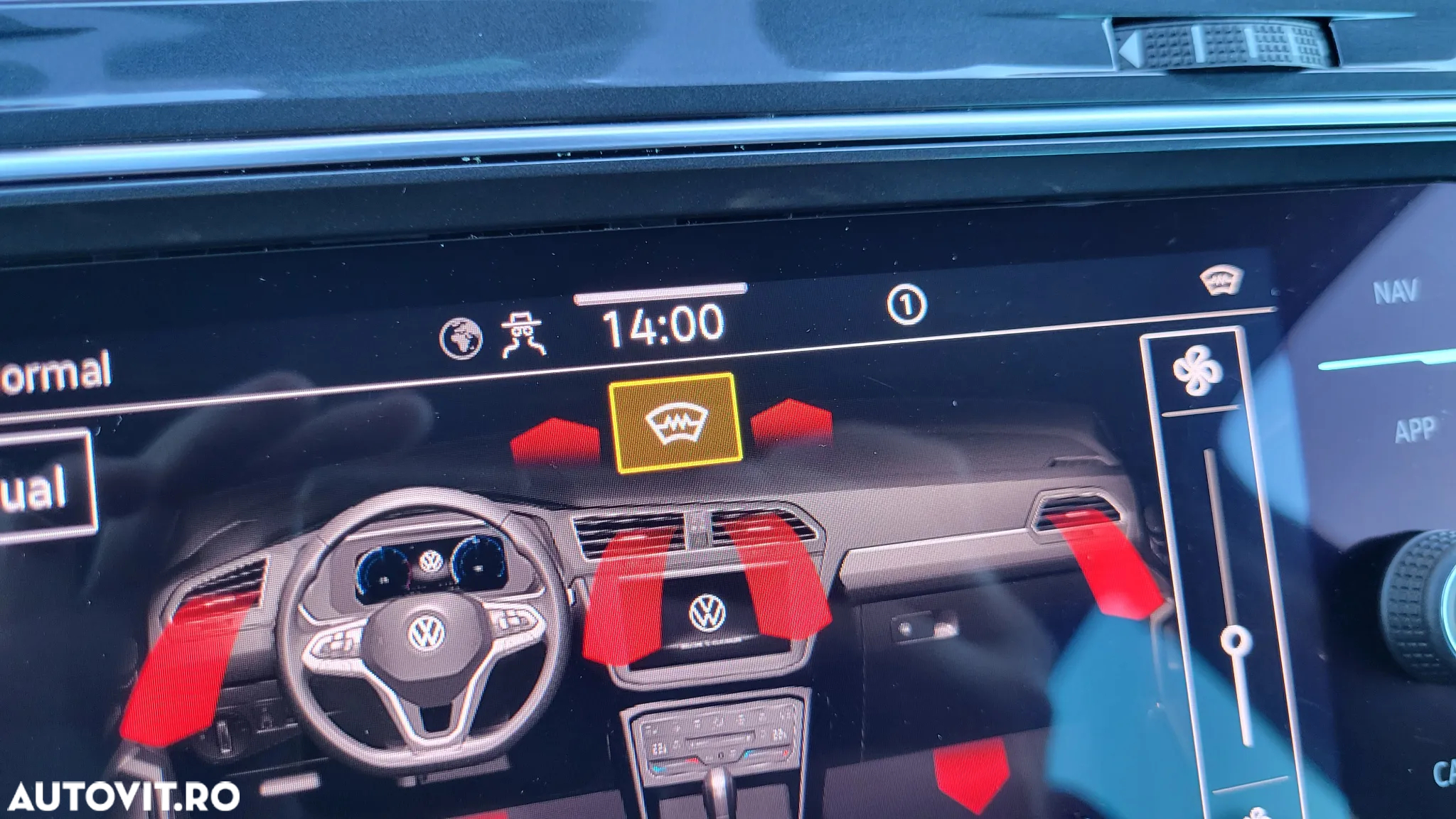 Volkswagen Tiguan 2.0 TDI SCR DSG 4Motion Life - 39