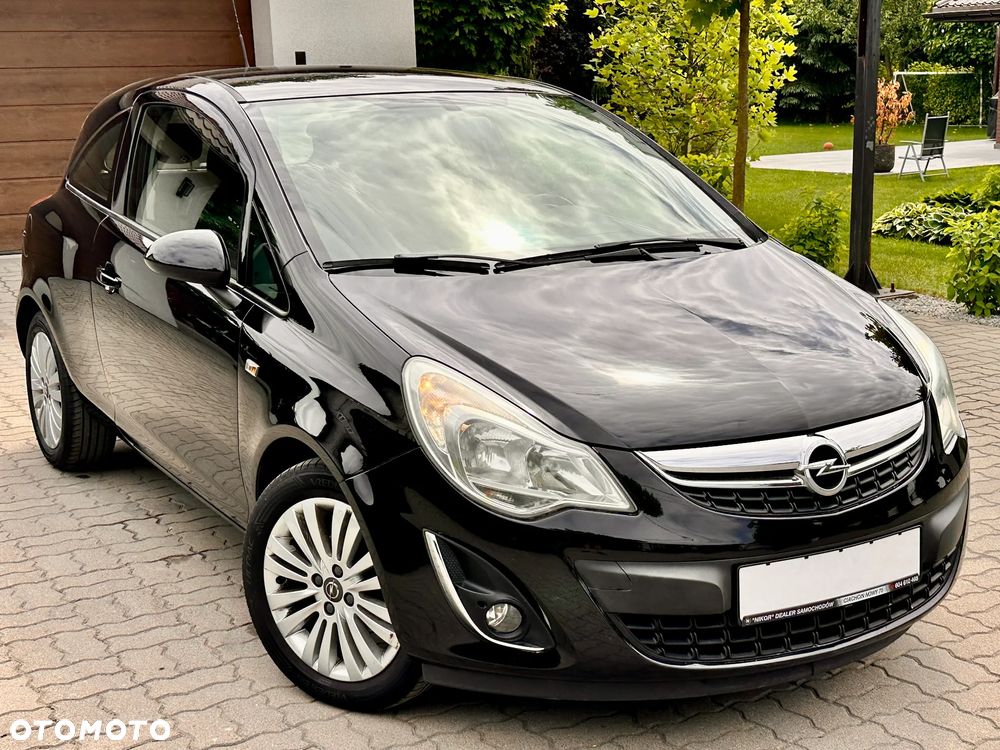 Opel Corsa 1.2 16V Cosmo - 1