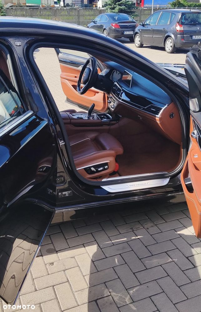 BMW Seria 7 750Li xDrive - 5