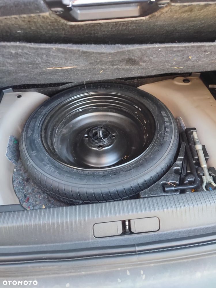 Peugeot 2008 1.2 PureTech Allure Pack S&S EAT8 - 4