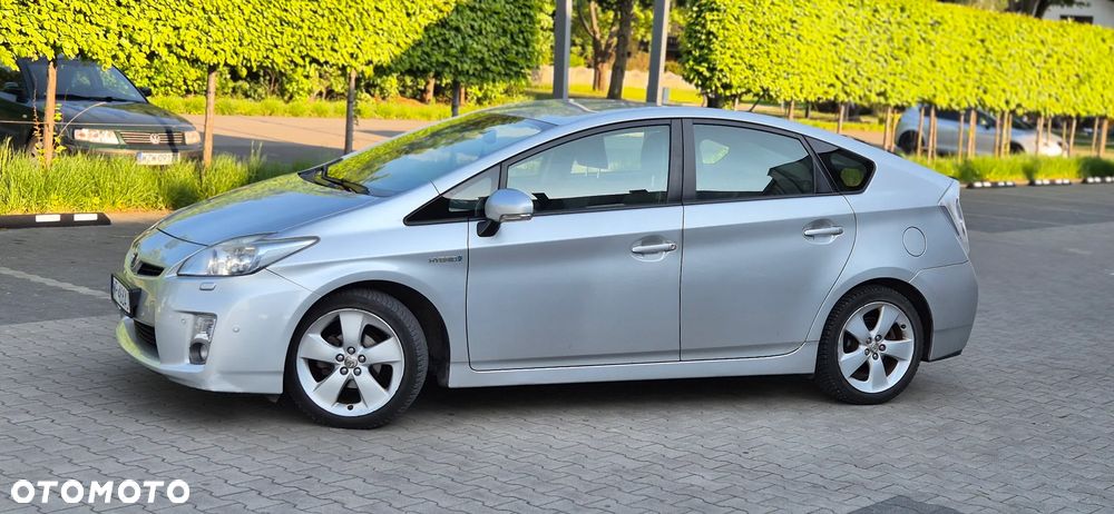 Toyota Prius (Hybrid) Life - 39