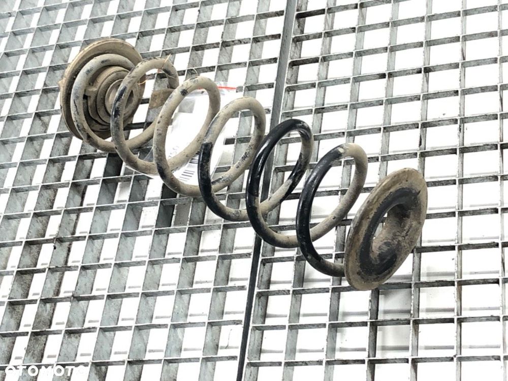 SPRĘŻYNA TYŁ - 45.00 PLN - VW GOLF VII (5G1, BQ1, BE1, BE2) 2012 - 2022 1.6 TDI 85 kW [115 KM] - 3