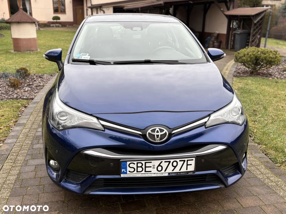 Toyota Avensis 1.8 Premium - 1