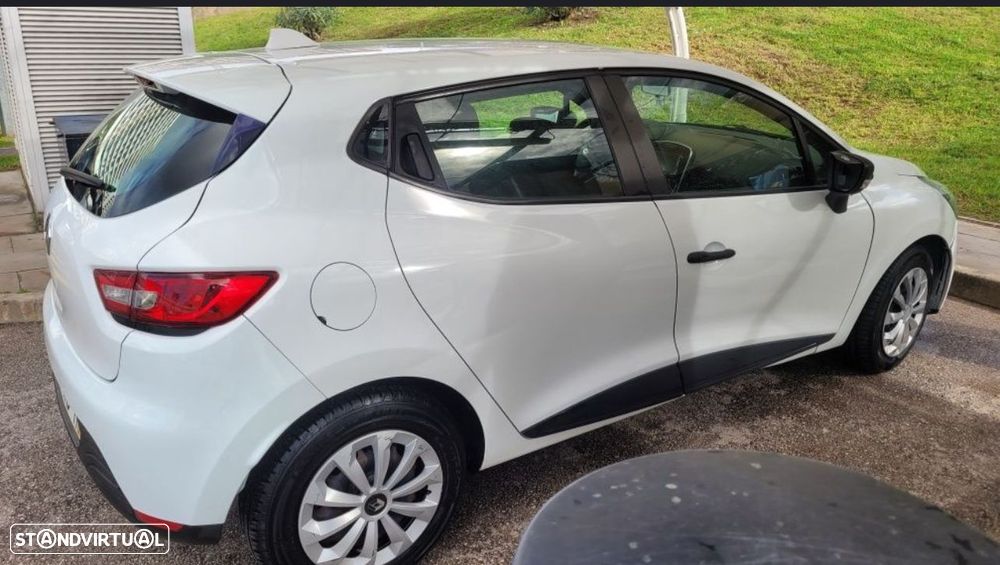 Renault Clio 1.5 dCi Confort - 4
