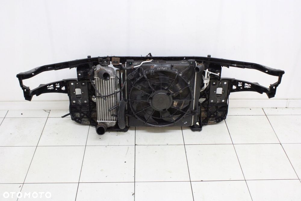 PAS PRZEDNI WZMOCNIENIE CHŁODNICE KIA CEED I LIFT 2009R- 1.6 CRDI AUTOMAT - 6