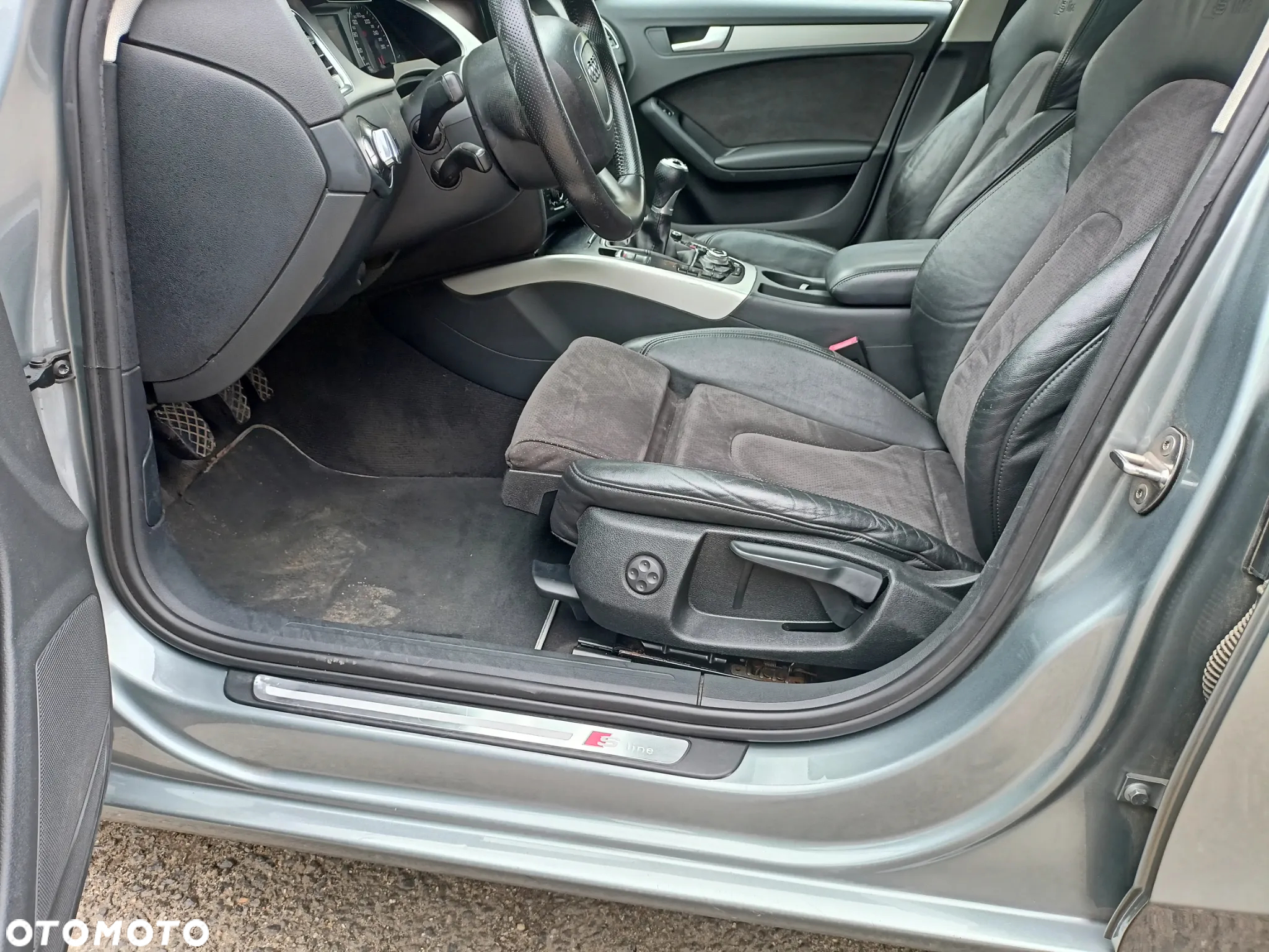 Audi A4 Avant 2.0 TDI DPF quattro S line Sportpaket (plus) - 32