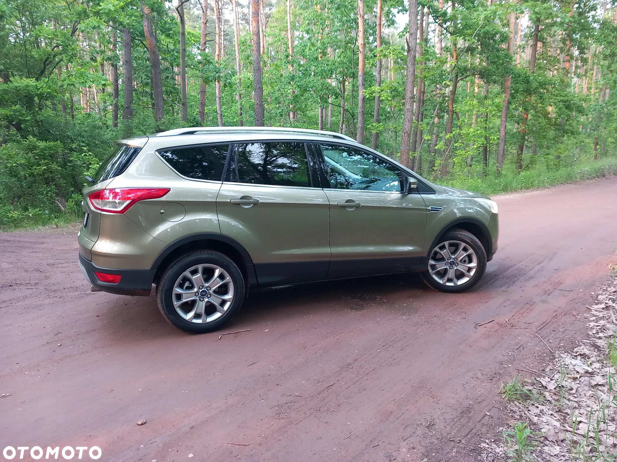 Ford Kuga 2.0 TDCi 4x4 Trend - 16