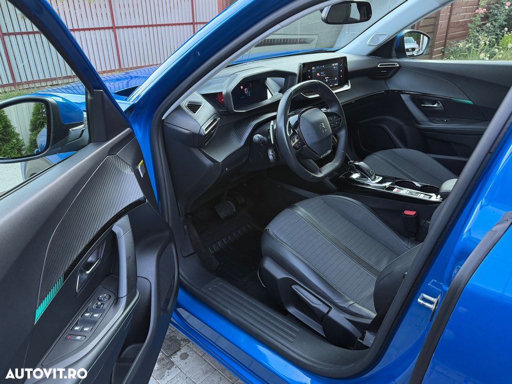 Peugeot 2008 1.5 BlueHDI EAT8 STT Allure Pack - 3