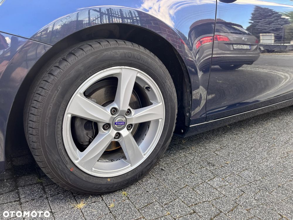 Volvo V40 D2 Momentum - 12