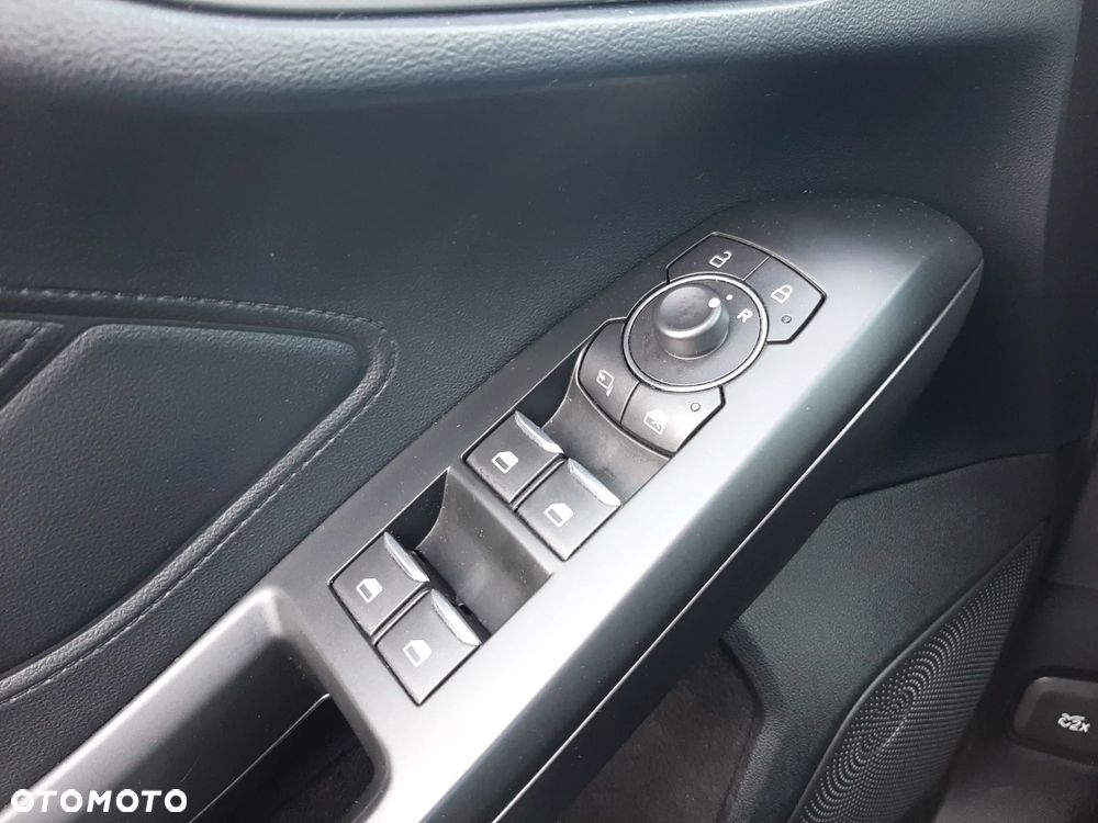 Ford Focus 1.0 EcoBoost Titanium Style - 18