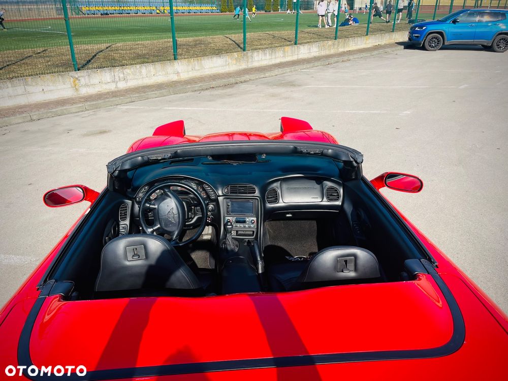 Chevrolet Corvette - 15