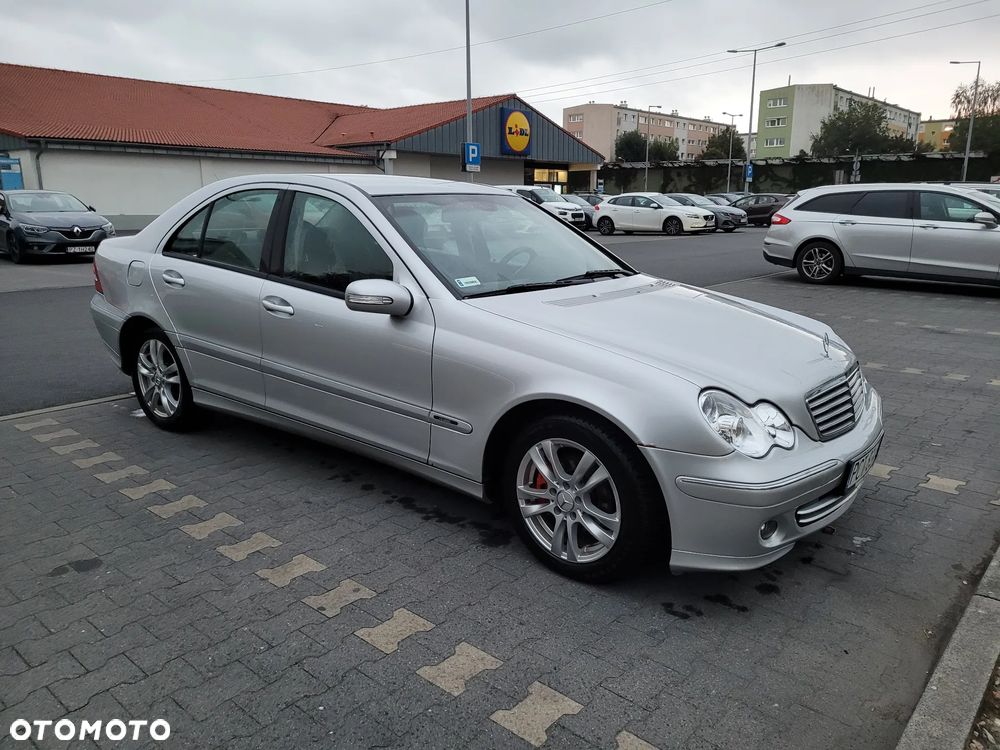 Mercedes-Benz Klasa C 200 T CDI Classic - 2