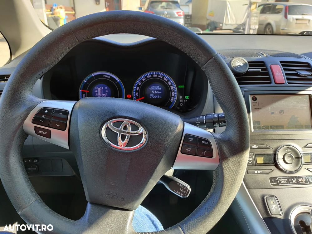 Toyota Auris - 8