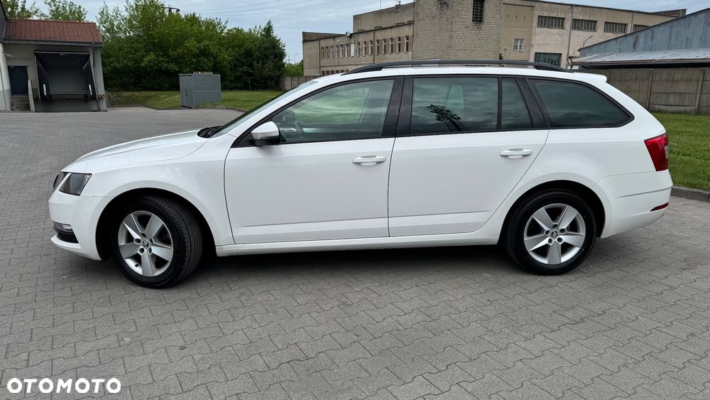 Skoda Octavia 1.6 TDI Ambition - 10