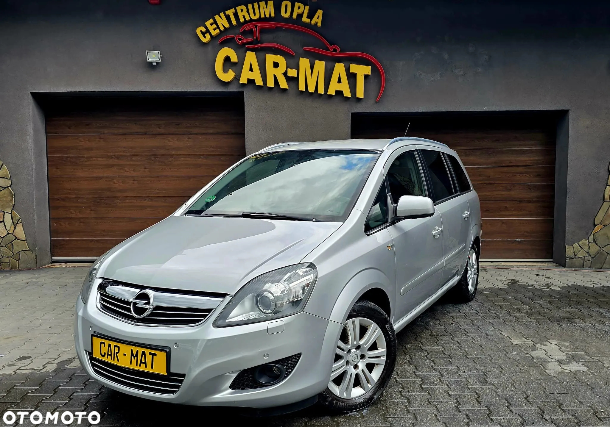 Opel Zafira 1.8 Cosmo - 2