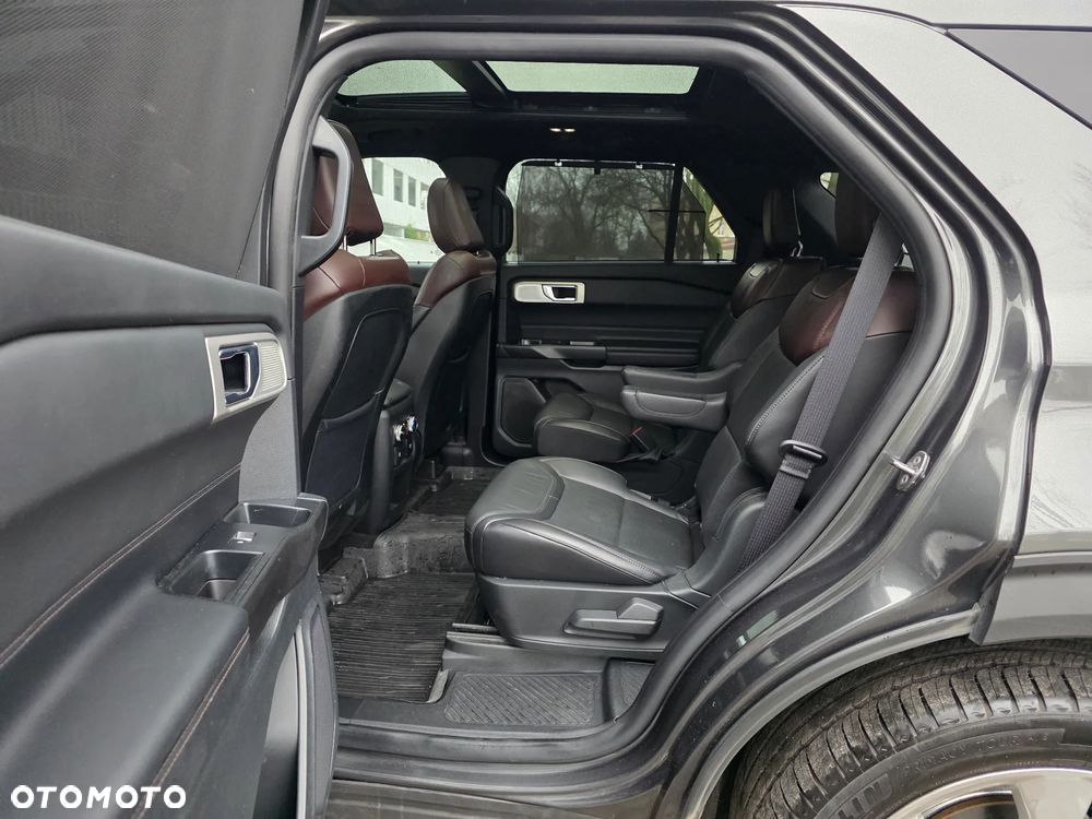 Ford Explorer - 23