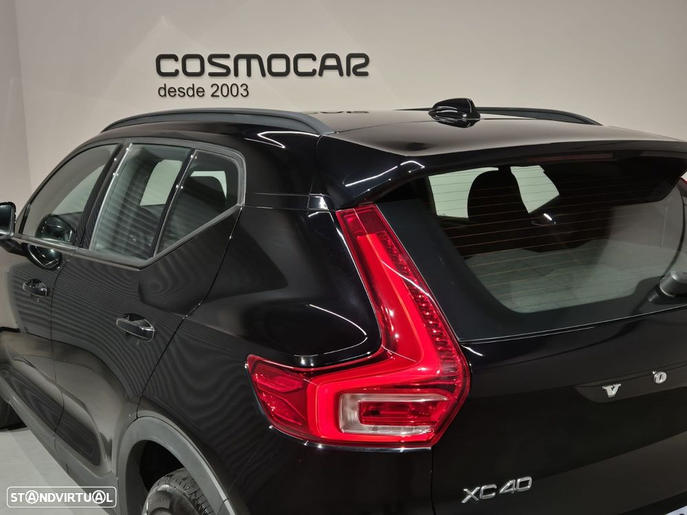 Volvo XC 40 1.5 T2 Momentum Core - 12