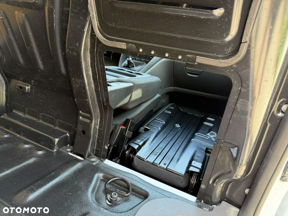 Ford Transit Connect - 30