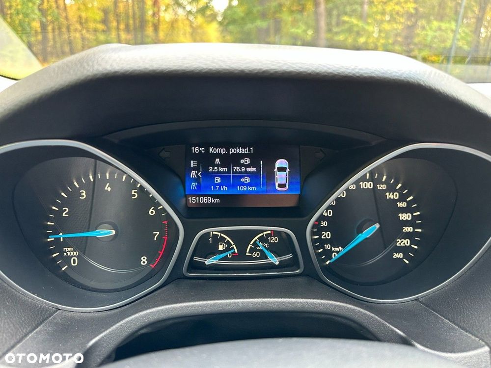 Ford Focus SW 1.0 EcoBoost Titanium - 32