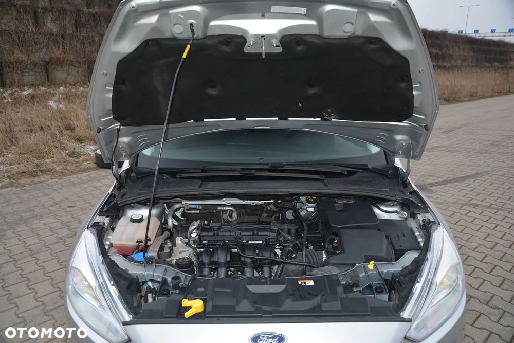 Ford Focus 1.6 Trend - 10