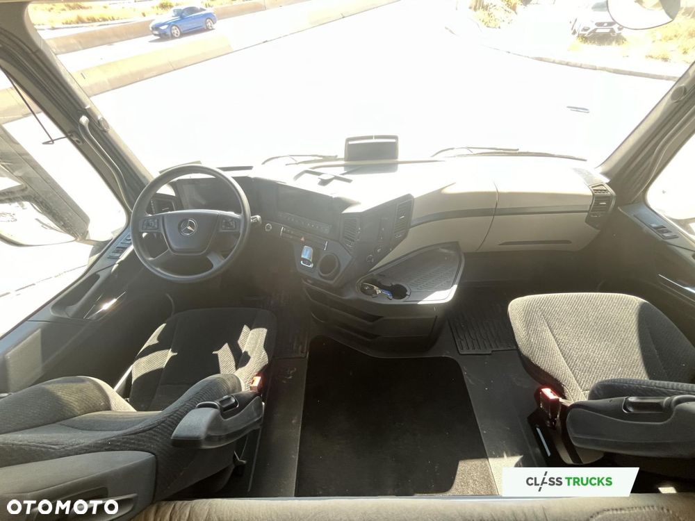 Mercedes-Benz Actros 5 1845 BigSpace LED lights - 13