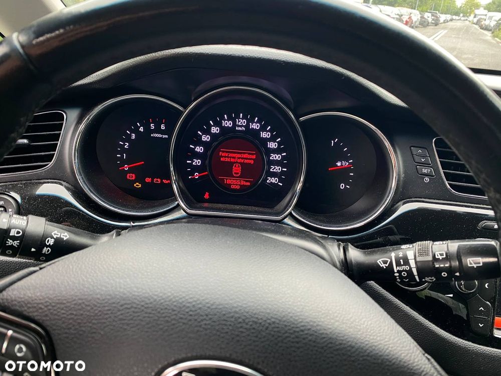 Kia Ceed 1.6 CRDi 128 Platinum Edition - 14