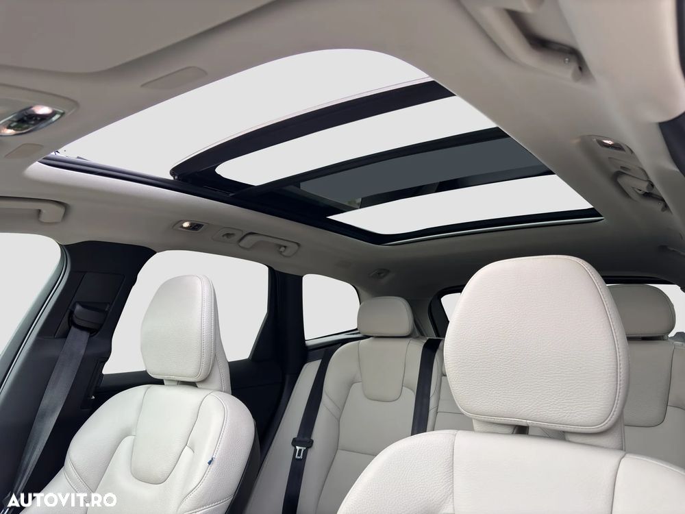 Volvo XC 60 T8 Twin Engine AWD Inscription - 24