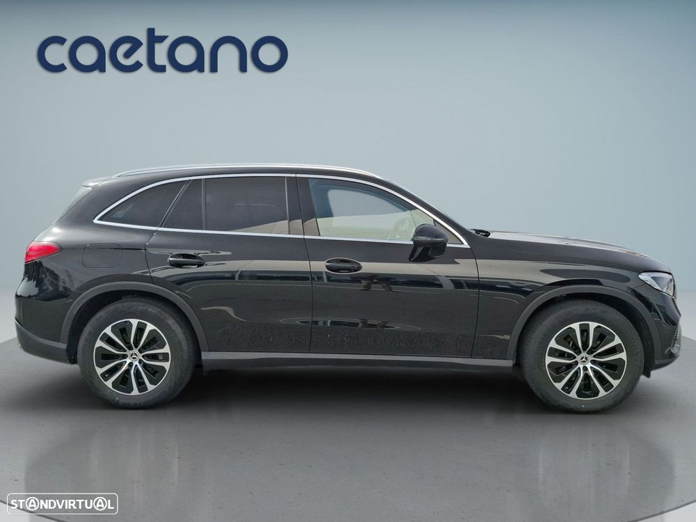 Mercedes-Benz GLC 220 d 4Matic — fotografia 9