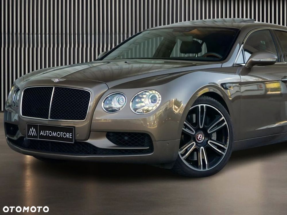 Bentley Flying Spur - 3