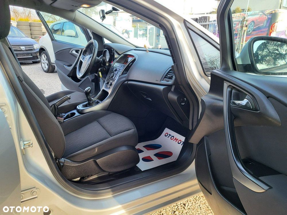Opel Astra - 18