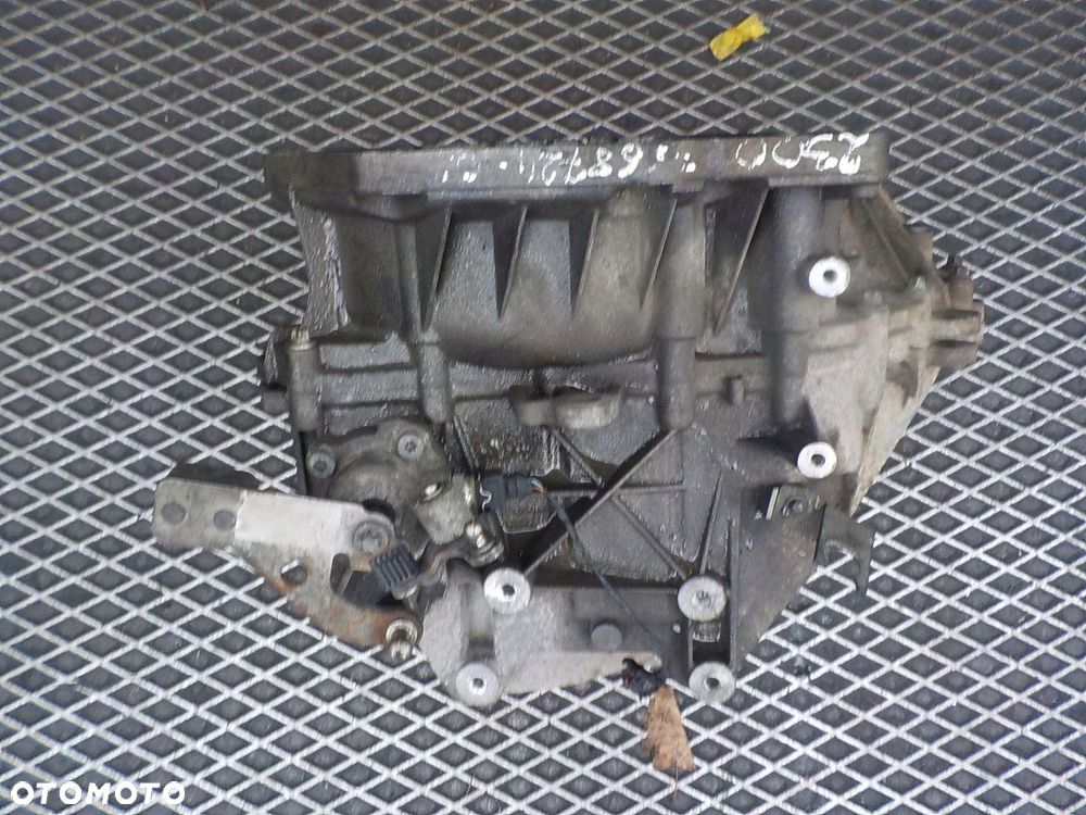 MINI MINI (R56) 1.6 16V B SKRZYNIA BIEGÓW 7568724-02 CHB - 2