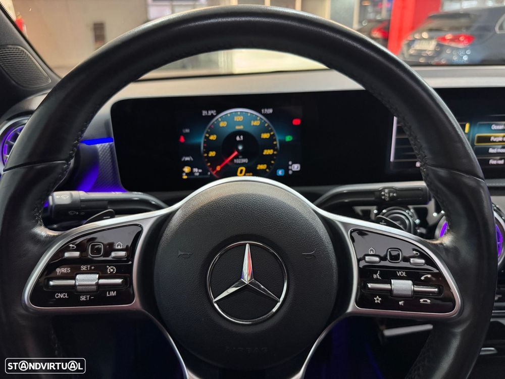 Mercedes-Benz A 180 Limousine d Style Plus Aut. - 31