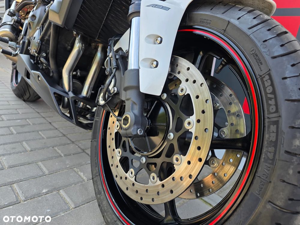 Yamaha FZ - 12