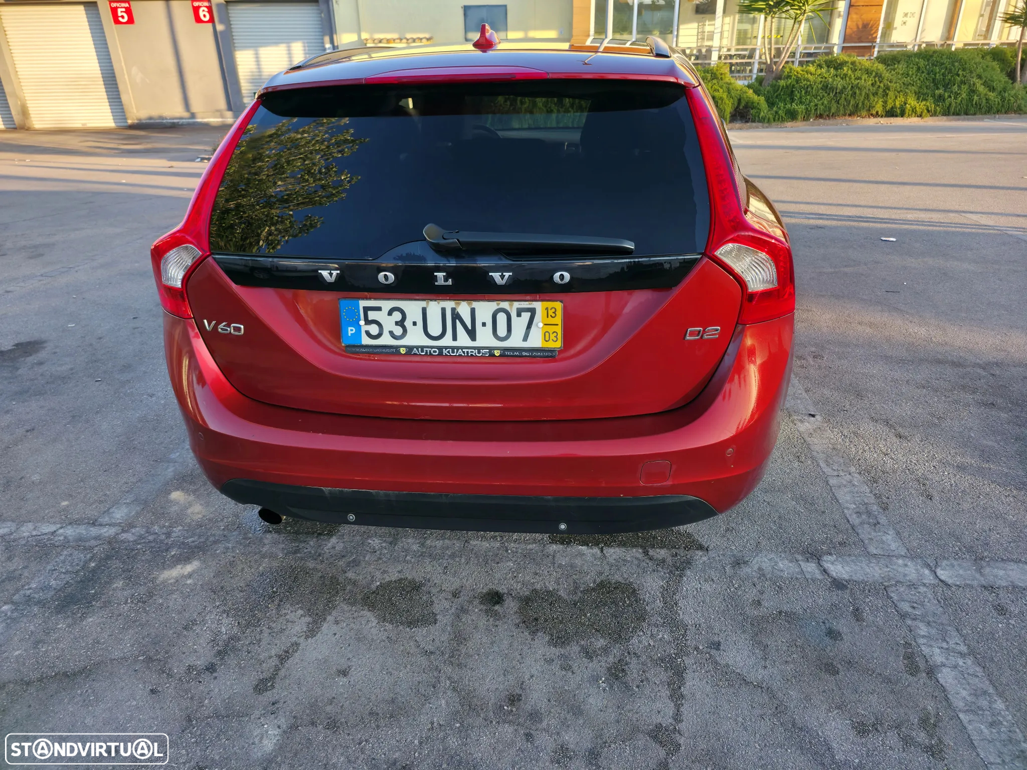 Volvo V60 1.6 D2 Drive Kinetic Start/Stop - 9