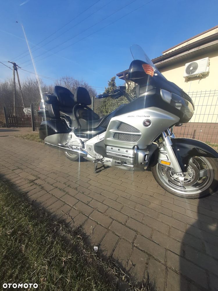 Honda GL - 4