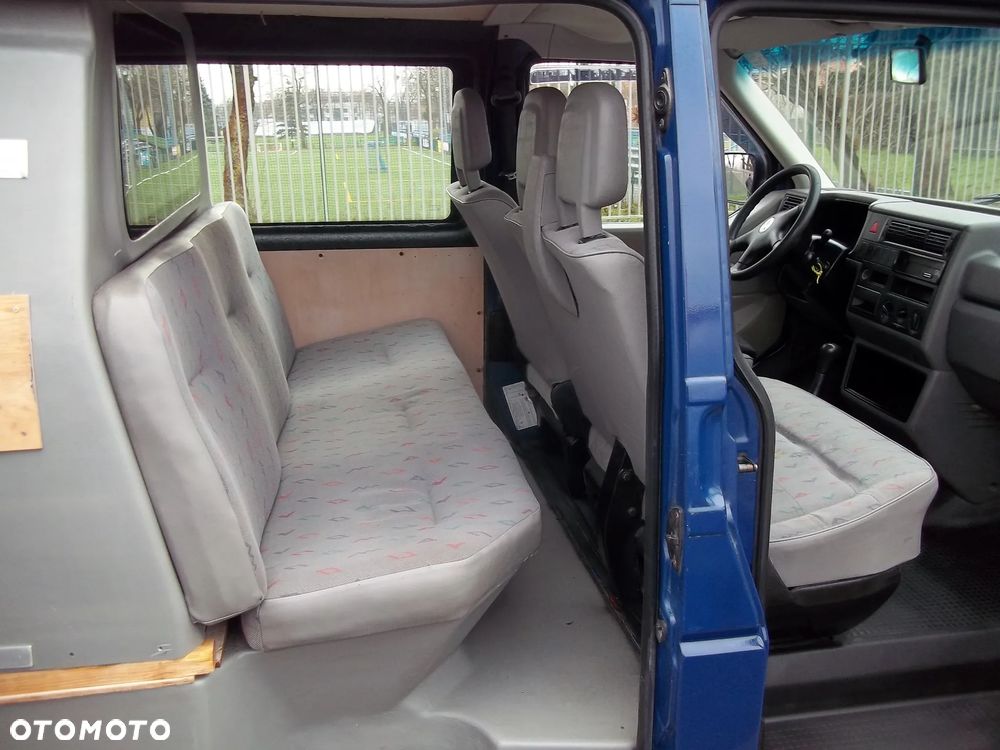 Volkswagen Transporter - 5