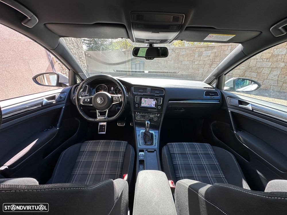 VW Golf 2.0 TDi GTD DSG - 6