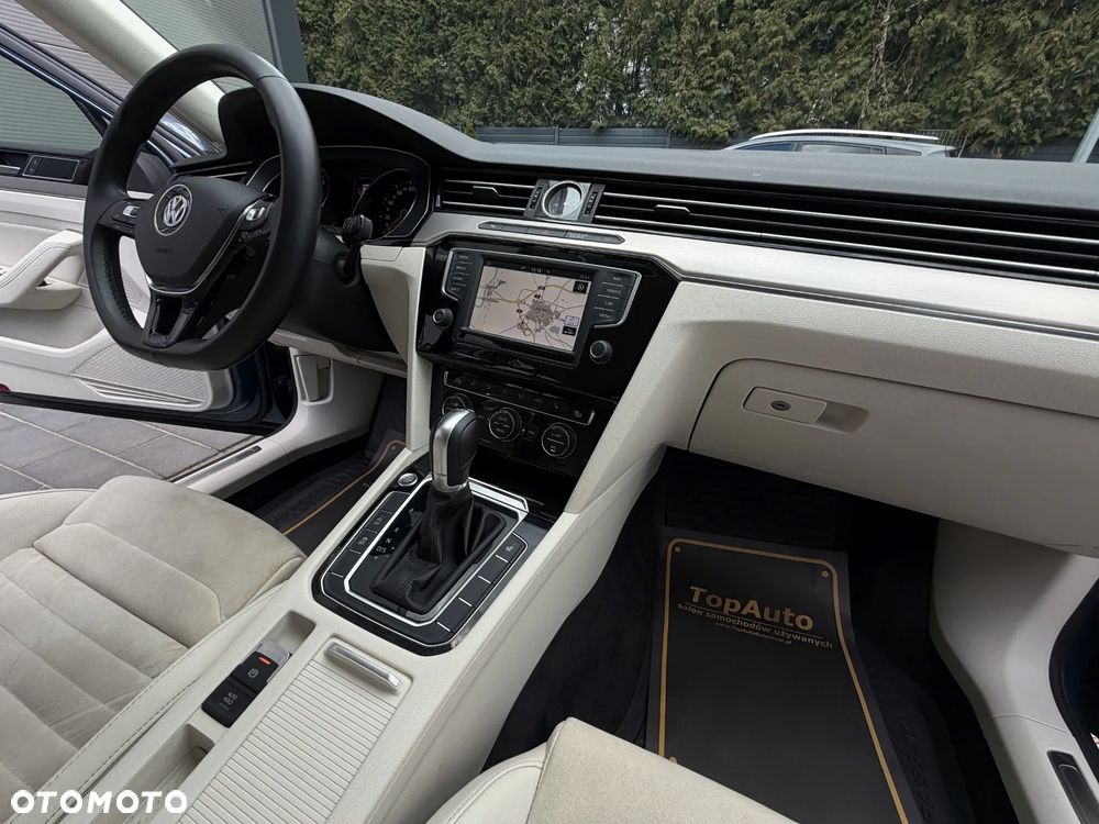 Volkswagen Passat Variant 1.8 TSI (BlueMotion Technology) DSG Highline - 16