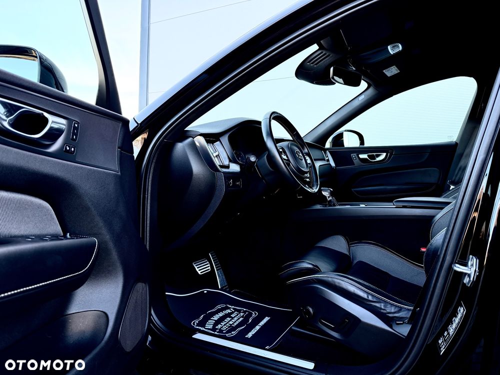 Volvo XC 60 D4 Geartronic RDesign - 23