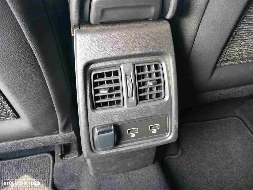 Renault Captur 1.0 TCe Techno - 17